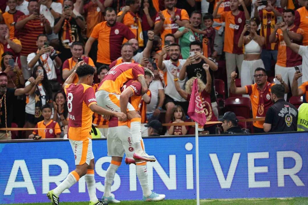 Galatasaray yeni sezona da kayıpsız devam ediyor! Fatih Karagümrük ü mağlup edip 2 de 2 yaptılar 2