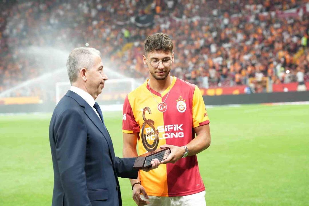 Galatasaray yeni sezona da kayıpsız devam ediyor! Fatih Karagümrük ü mağlup edip 2 de 2 yaptılar 6