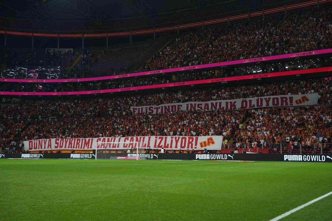 Galatasaray yeni sezona da kayıpsız devam ediyor! Fatih Karagümrük ü mağlup edip 2 de 2 yaptılar 5