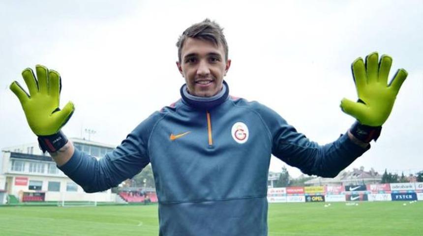 Muslera'ya Milan kancası