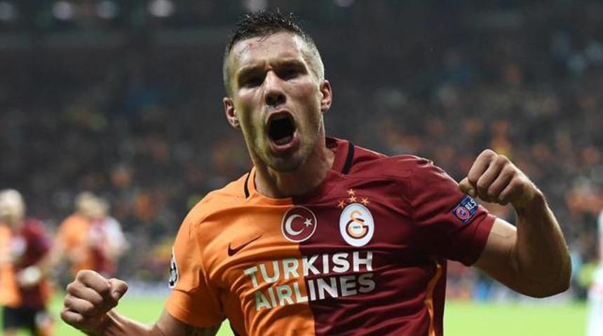 Almanlardan Podolski i&ccedil;in s&uuml;rpriz iddia