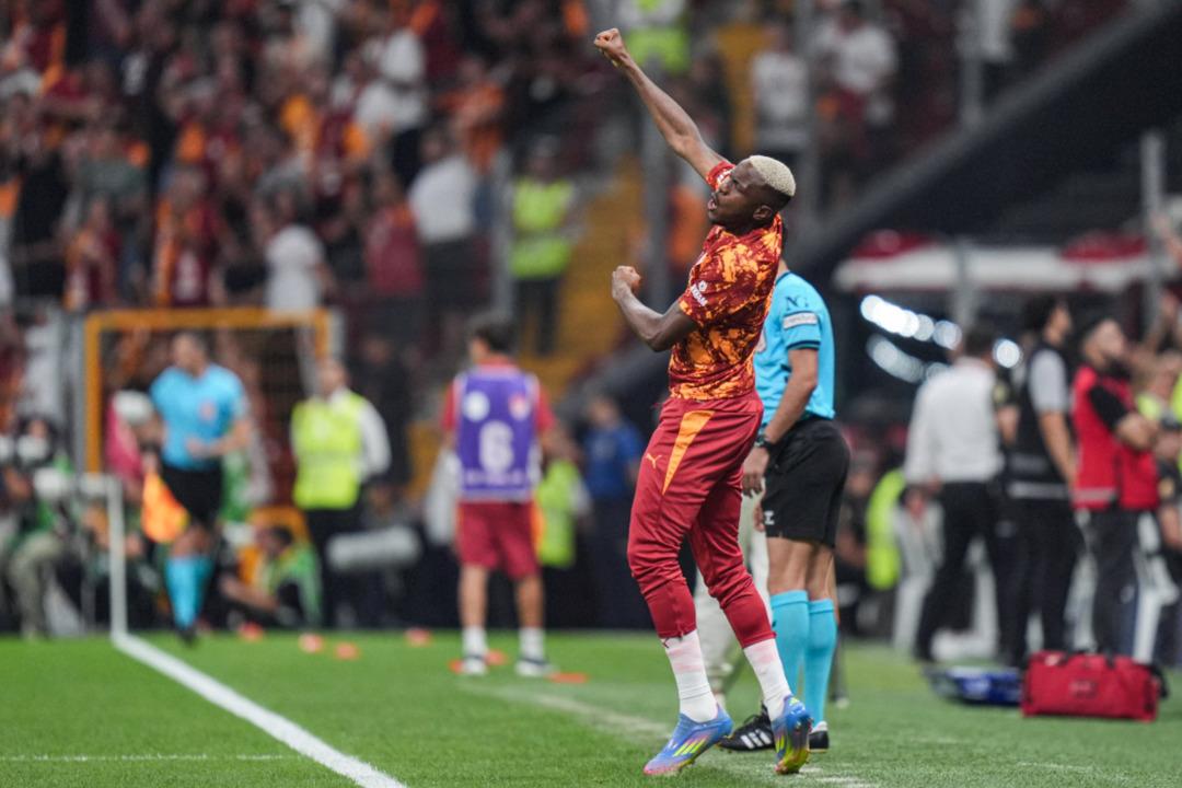 Victor Osimhen yeniden RAMS Park’ta sahaya çıktı! 1