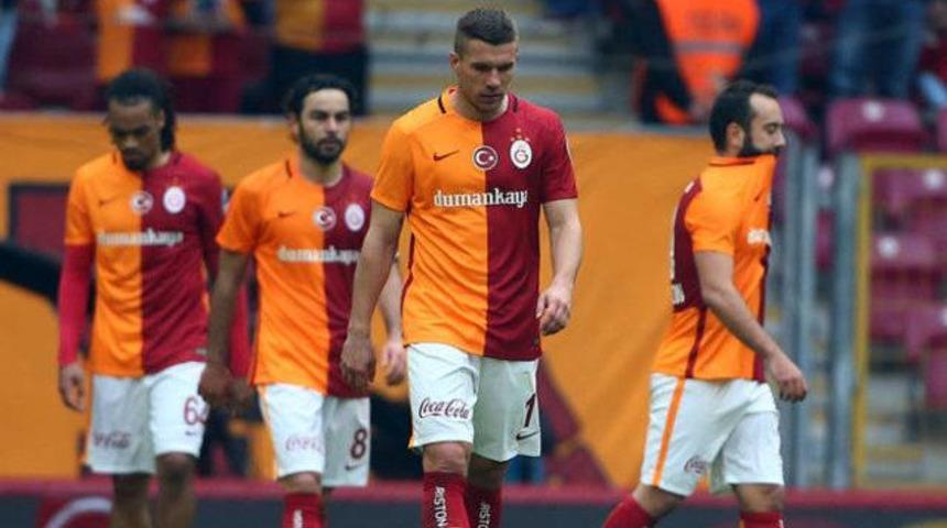 Galatasaray'da kriz var! Kazan kaldırdılar