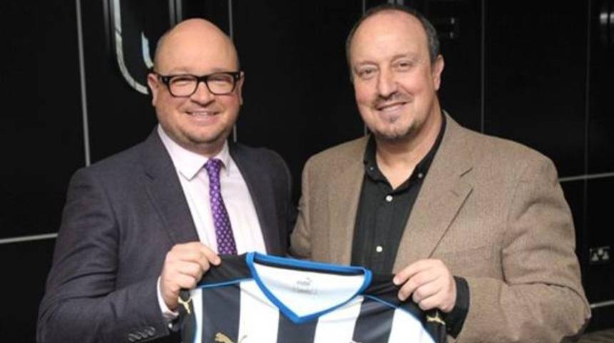 Newcastle United Rafael Benitez'le anlaştı