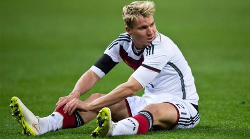 K&uuml;me d&uuml;şme garantili futbolcu: Felix Klaus!