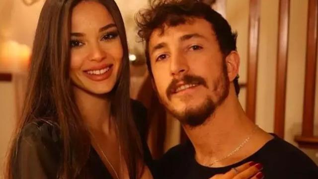 Berkan Karabulut ve Lale Onuk evlendi! İddialı gelinlik konuşuldu