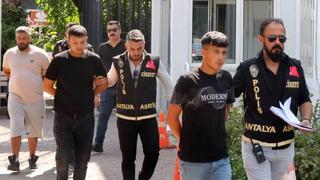 Düğünde karşılaştı, eşinin eski nişanlısını ekmek bıçağıyla öldürdü... Henüz 16 yaşındaydı