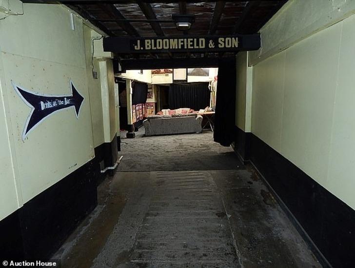 Müstakil ev gibi görünüyor ama içine giren şoka giriyor! Labirent gibi ev gündem oldu G2