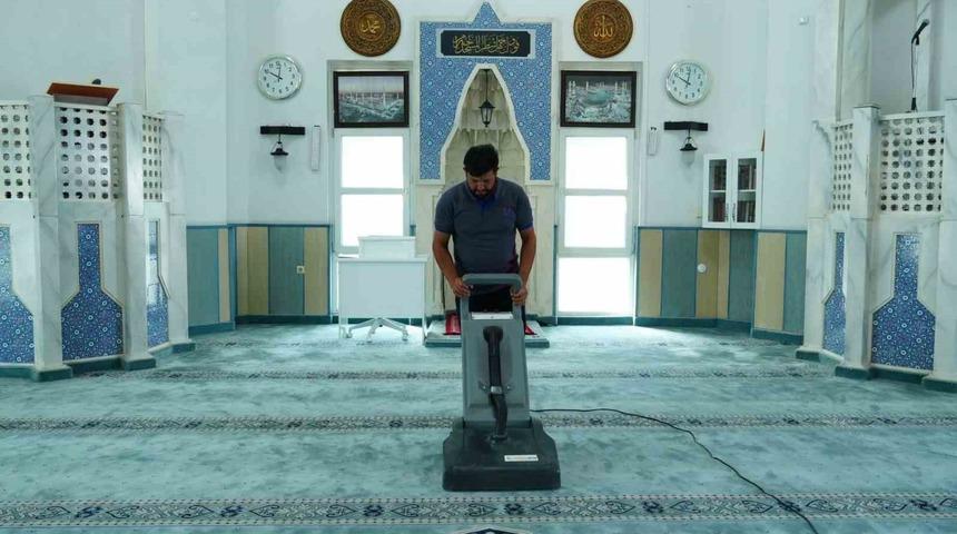 Düzce'de camiler temizleniyor!