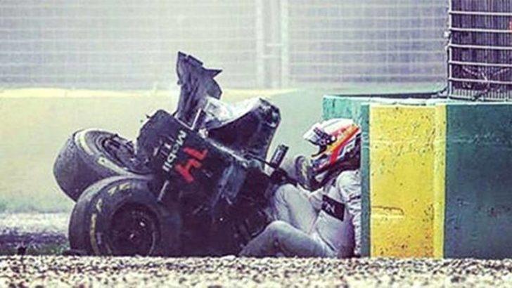 Formula 1'de Fernando Alonso kaza yaptı