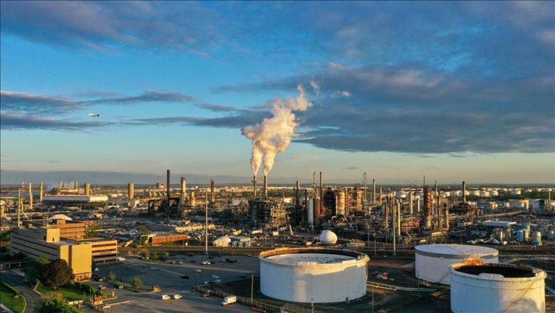 Aramco, ExxonMobil, Shell... 12 petrol devi sarsıldı! K&acirc;rları 6 ayda sert d&uuml;şt&uuml; 6