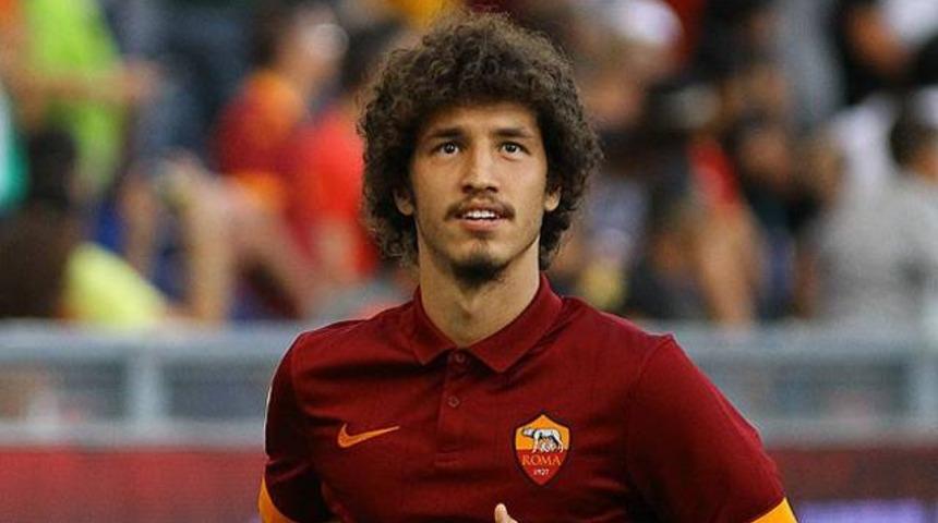  Salih U&ccedil;an Fenerbah&ccedil;e&rsquo;ye d&ouml;n&uuml;yor