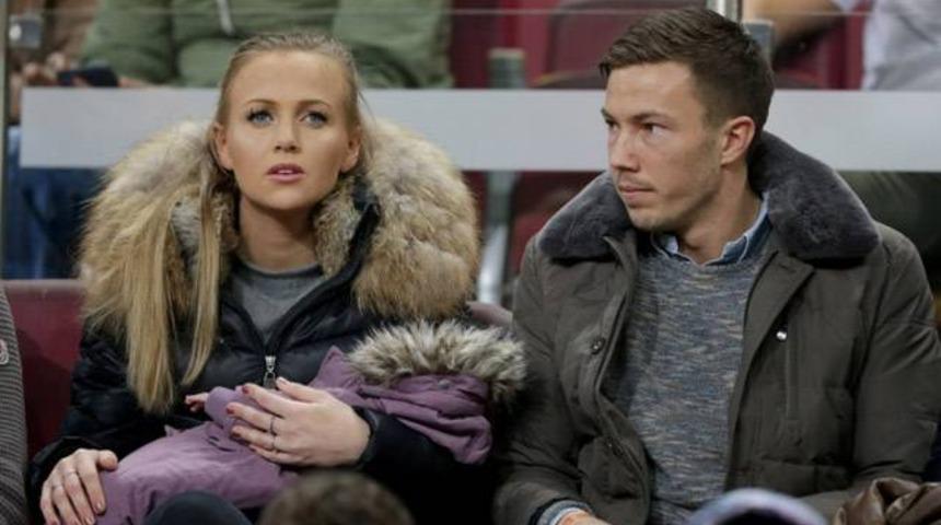  Linnes saldırılardan sonra evini taşımış!