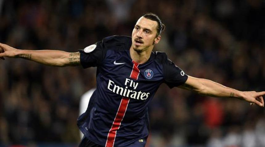 Zlatan İbrahimovic, Manchester United ile 1 yıllığına anlaştı