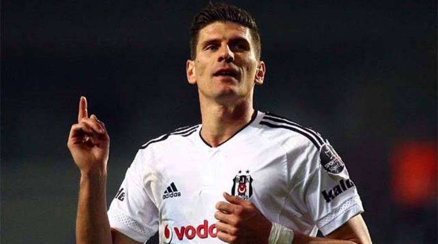 Mario Gomez ile yeni s&ouml;zleşme