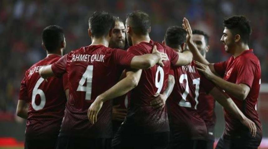 İsve&ccedil; basını T&uuml;rkiye'yi konuşuyor