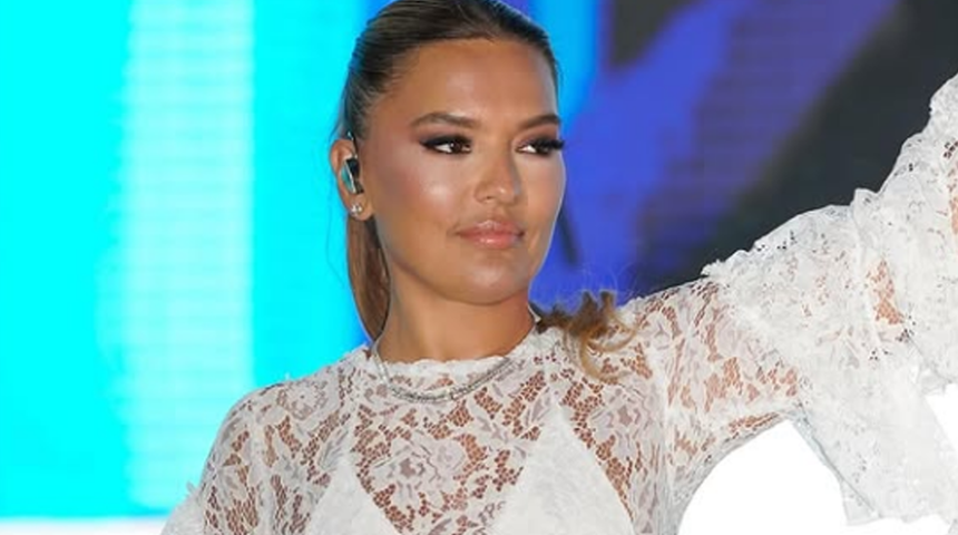 Demet Akalın kendisine milyonluk jeep aldı! Sefo'ya seslendi