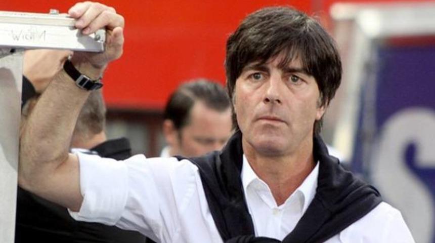 L&ouml;w, Gomez kararını a&ccedil;ıkladı