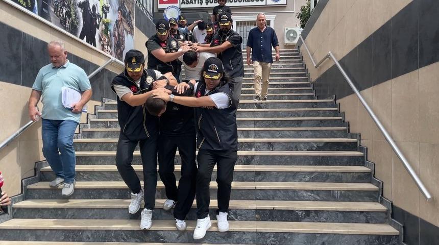 Bahçelievler'de bir kişinin öldürüldüğü silahlı saldırıya ilişkin 3 şüpheli tutuklandı