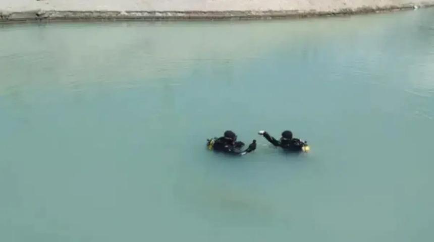 Kurtarmaya çalıştığı kuzeniyle birlikte boğuldu