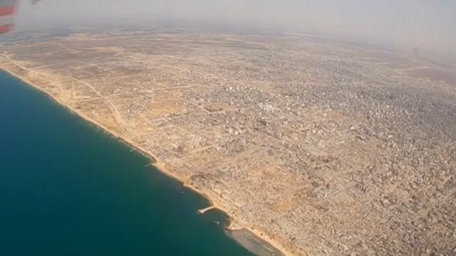 Dev bir enkaza dönüşmüş! İsrail'in Gazze'de yaptığı korkunç yıkım havadan görüntülendi 