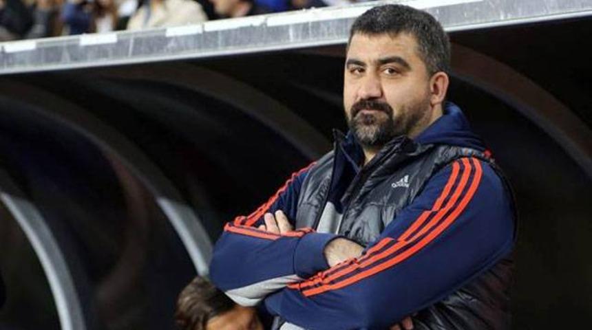 &Uuml;mit &Ouml;zat: 'Aksini iddia eden namussuzdur'