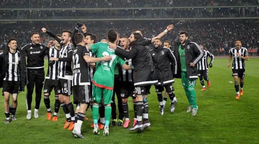 Beşiktaş'ta İsmail K&ouml;ybaşı krizi! Y&ouml;netim şokta