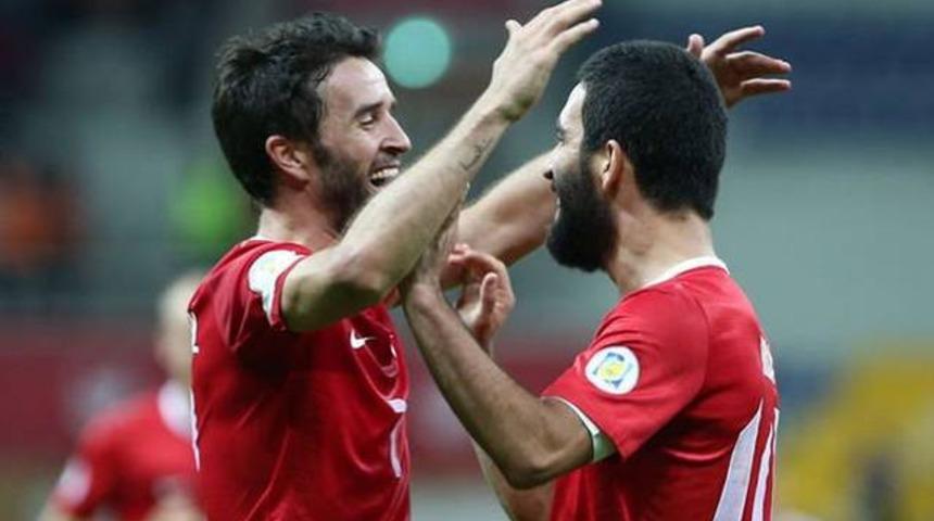 Arda Turan'dan G&ouml;khan G&ouml;n&uuml;l a&ccedil;ıklaması