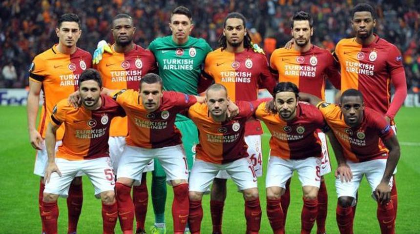 Galatasaray'da 3 isim topun ağzında