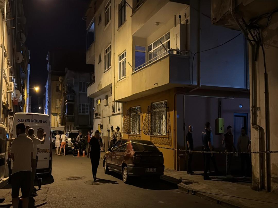 Eşini bacağından yaralayıp kendisini de başından vuran koca, 3 gün sonra hayatını kaybetti 1