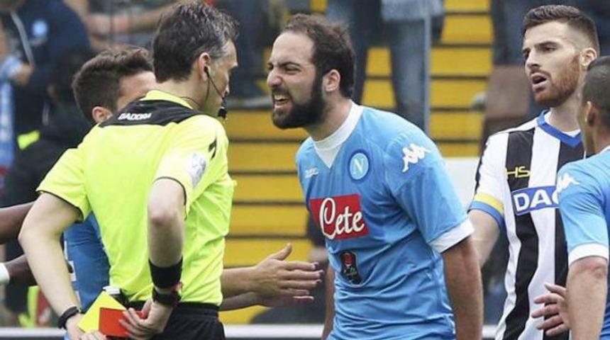 Napolili Higuain&rsquo;e 4 ma&ccedil; ceza
