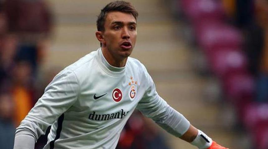 Muslera'nın kalması Taffarel'e bağlı