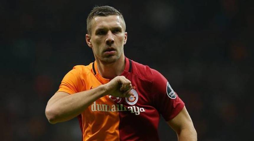 Podolski, Ersan'ın yanına gidiyor