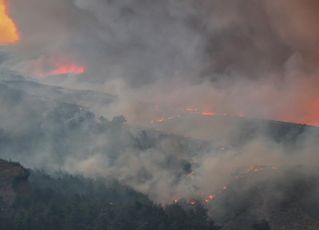 Çanakkale de yangın devam ediyor! Yeni açıklama geldi... İkinci bir duyuruya kadar girişler durduruldu 7