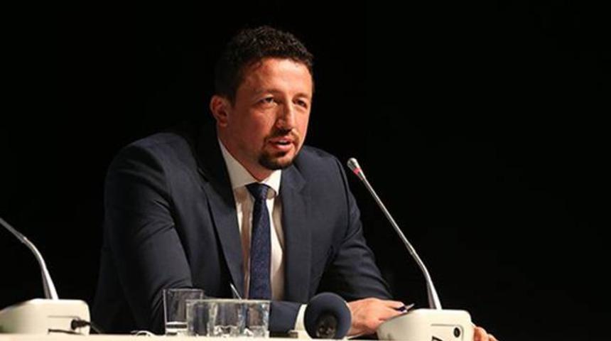  Hidayet T&uuml;rkoğlu: 'Bir terbiyesizin şahsıma yaptığı yalan haber'