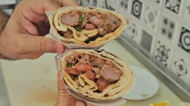 Yeni bir lezzet ortaya çıktı: Kavurmalı çiğköfte! Sadece Elazığ'da: Buluşumuz şöhret oldu, çok beğeniyorlar