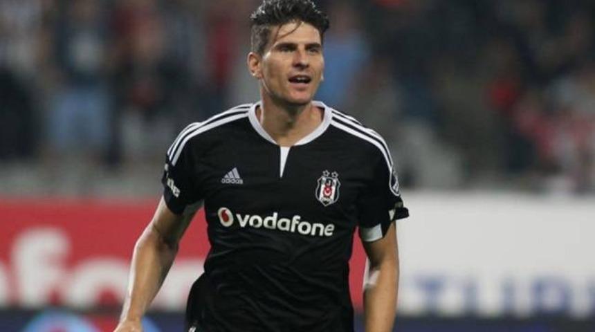 Mario Gomez, Messi ile yarışıyor