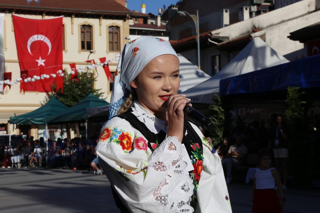 Taşköprü’de sarımsak güzeli seçildi: 6 farklı ülkeden gelen kadınlar, sarımsak festivalinde en güzel için yarıştı... 6