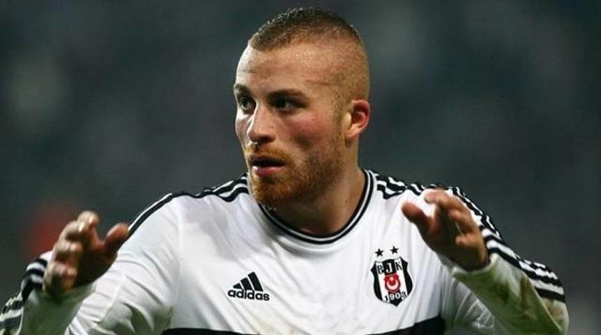 G&ouml;khan T&ouml;re'den Fenerbah&ccedil;elileri kızdıracak paylaşım
