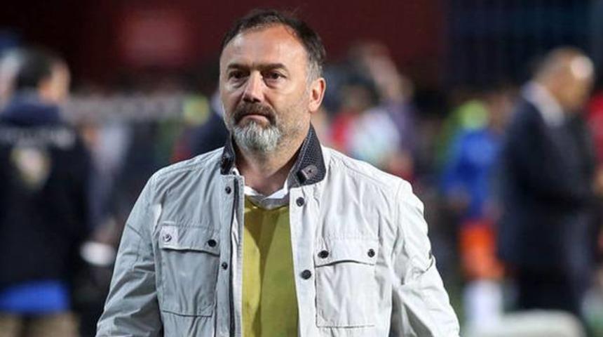 Hami Mandıralı'dan &ouml;zeleştiri