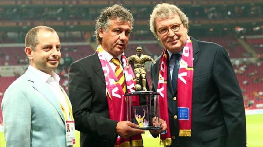 Galatasaray'da sportif direkt&ouml;rl&uuml;k i&ccedil;in Erdal Keser iddiası