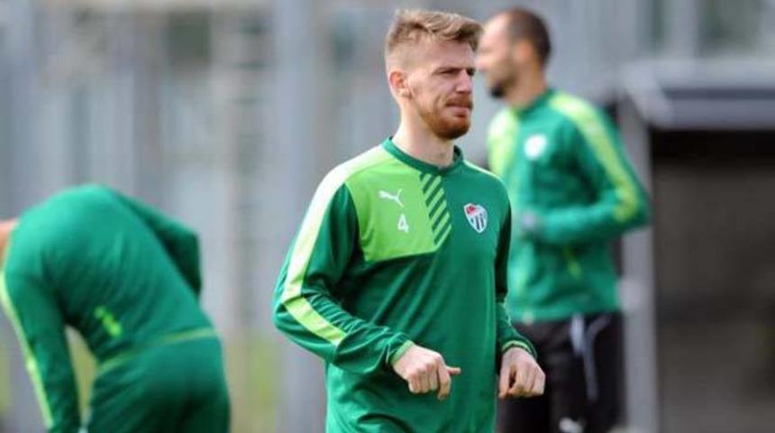 Serdar Aziz'e Villarreal kancası