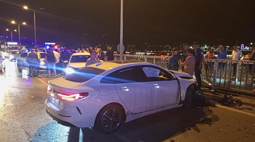 Araçlara çarptı! Olay yerinden kaçtı