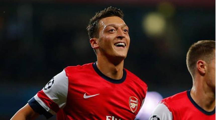 PFA'nın 'yılın futbolcusu' aday listesinde Mesut &Ouml;zil'de yeraldı