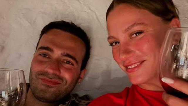 Mert Demir yeni albümünü kutladı! Yaşar İpek ateş püskürdü: Serenay'ın sihirli değneği mi var?