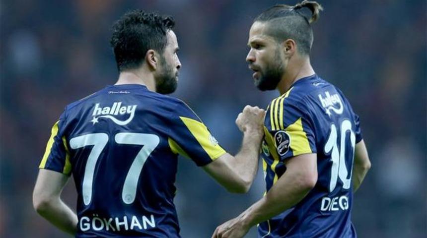 Diego ve G&ouml;khan G&ouml;n&uuml;l saha i&ccedil;inde tartıştı