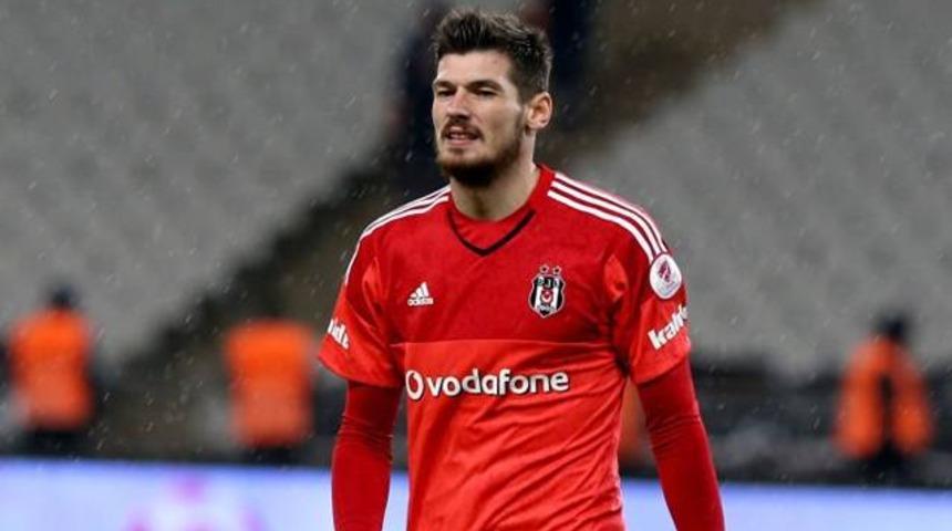 Beşiktaş'ta Boyko Sivasspor ma&ccedil;ı kadrosuna alınmadı