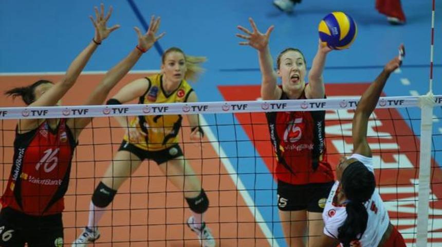 Galatasaray Daikin 2 - 3 VakıfBank