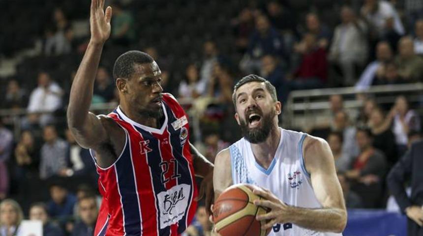 Türk Telekom 76 - 72 Rönesans TED Ankara Kolejliler