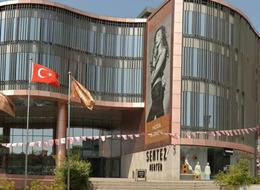 Koskoca AVM boş kaldı! Tekstil kalbinde kepenkler bir bir kapandı, 1 milyon dolardan fazla getiri beklenirken...